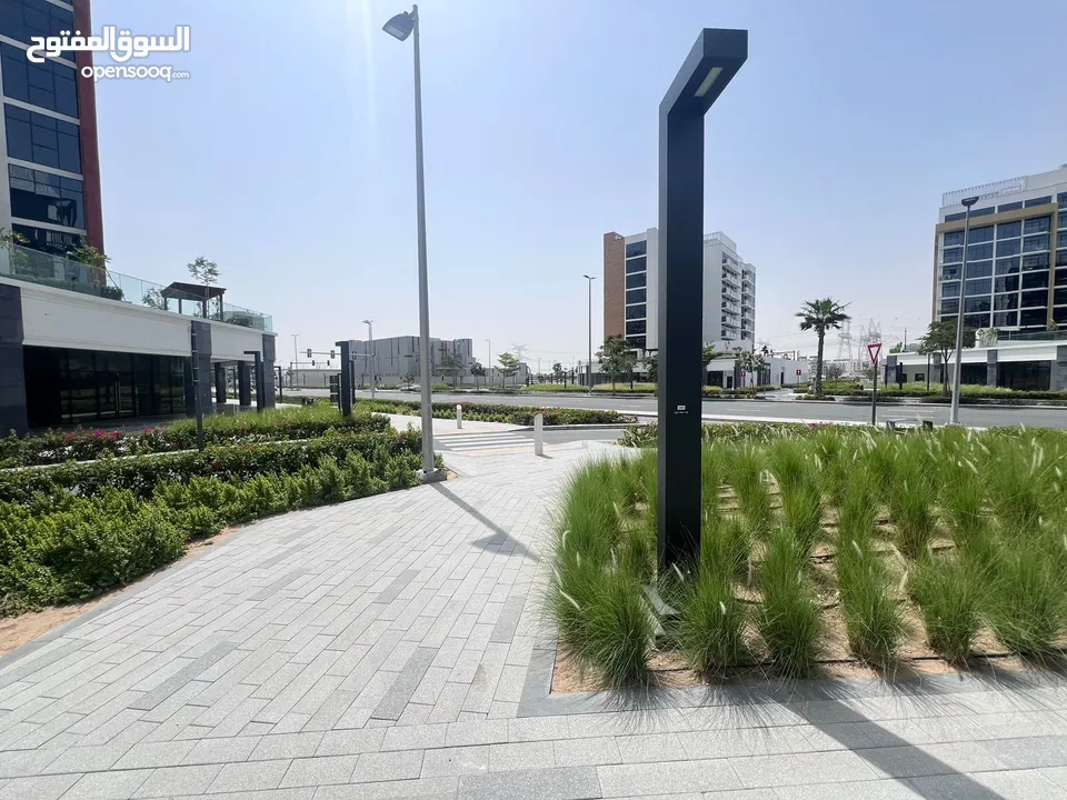 محل للايجار السنوي في قلب دبي مدينه الشيخ محمد بن راشد
