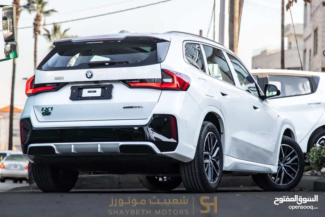 Bmw IX1 25 L  2024 M Package kit full Electric   يمكن التمويل