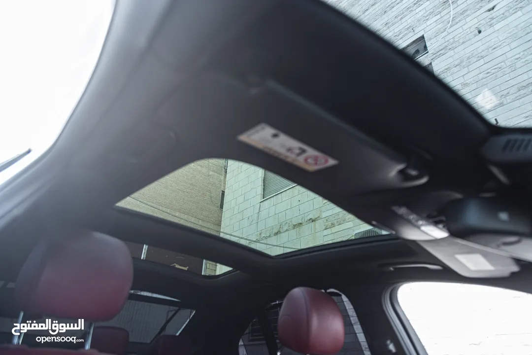 Mercedes C200 Amg kit 2015 مميزة جدا،  وارد و بحالة الوكالة