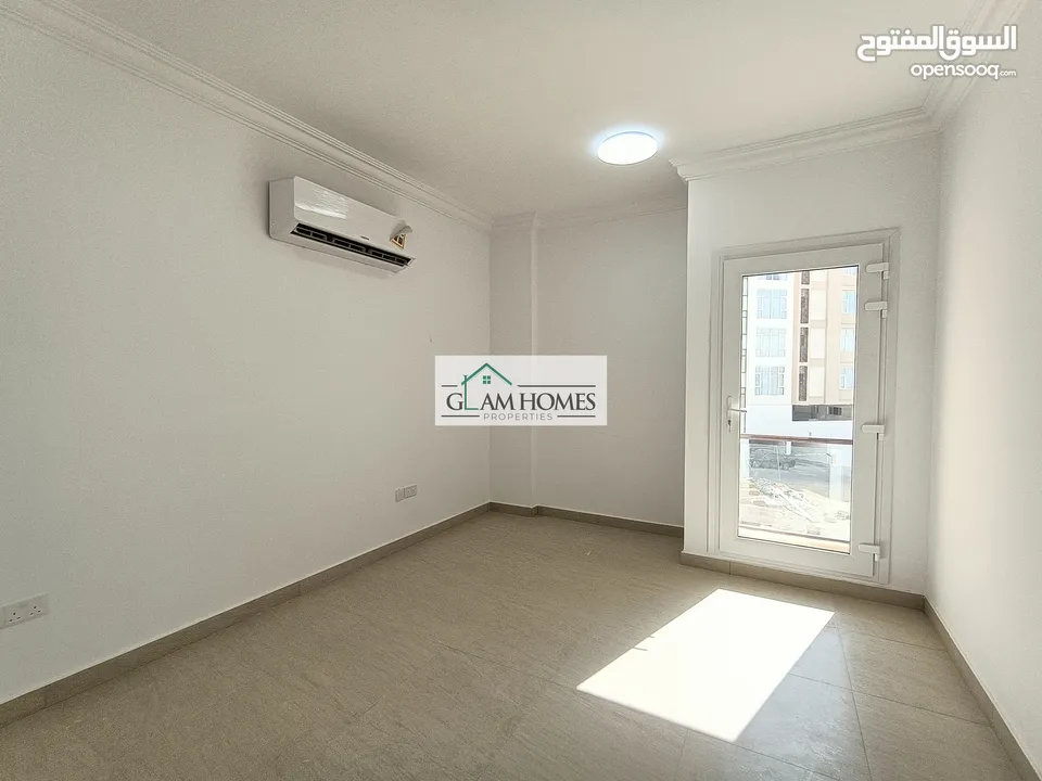 Cozy and spacious 2 bedroom apartment in Qurum Ref: 345S