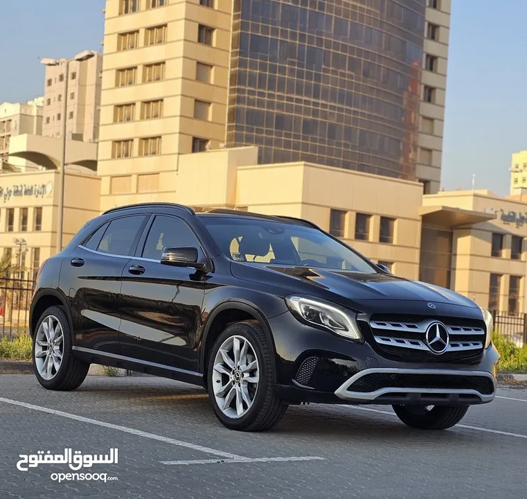 للبيع مرسيدس GLA200 / 2019 / 1600 CC