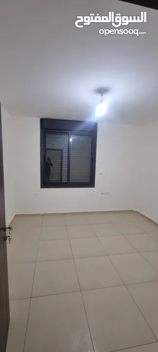 شقة غير مفروشة للإيجار في الريحان