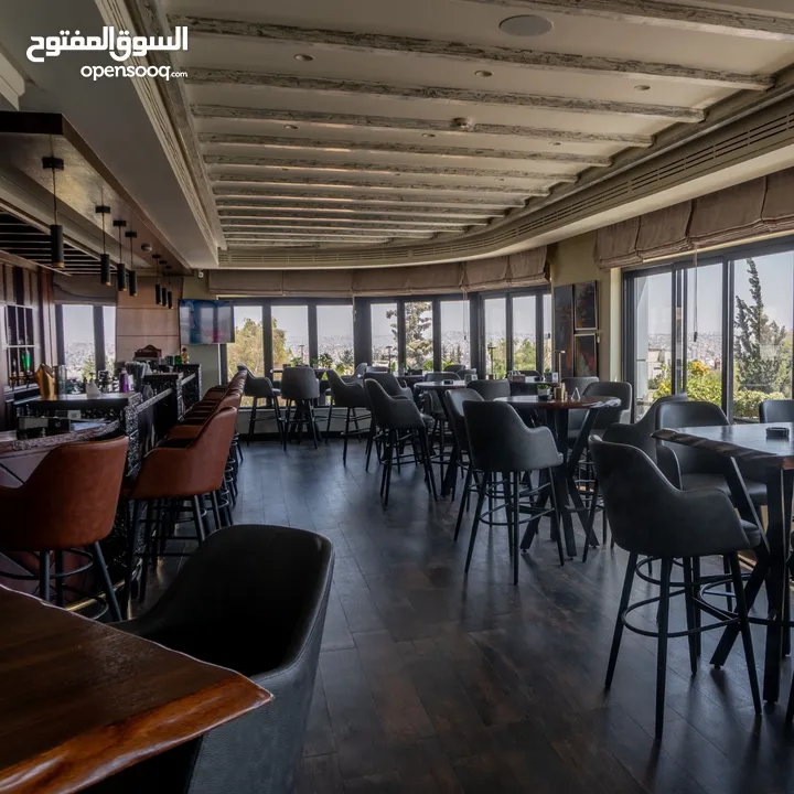مطعم فاخر و مميز للبيع في عبدون (الإيجار مدفوع لنهاية سنة 2025)