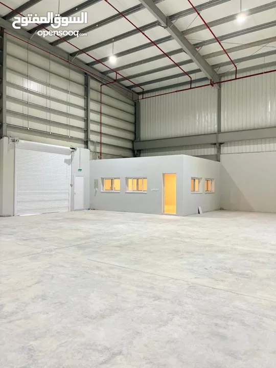 The best new warehouses for rent 3000(S.Q.M) in Rusayl