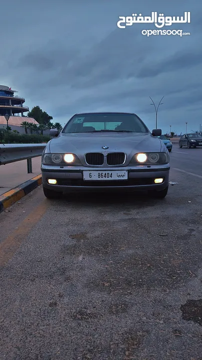 بي ام E39 موديل 2001 فنس