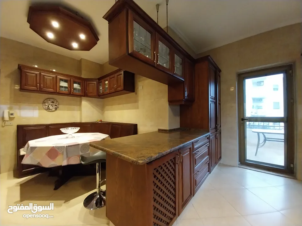 شقة للايجار في الصويفيه  ( Property 36454 ) سنوي فقط