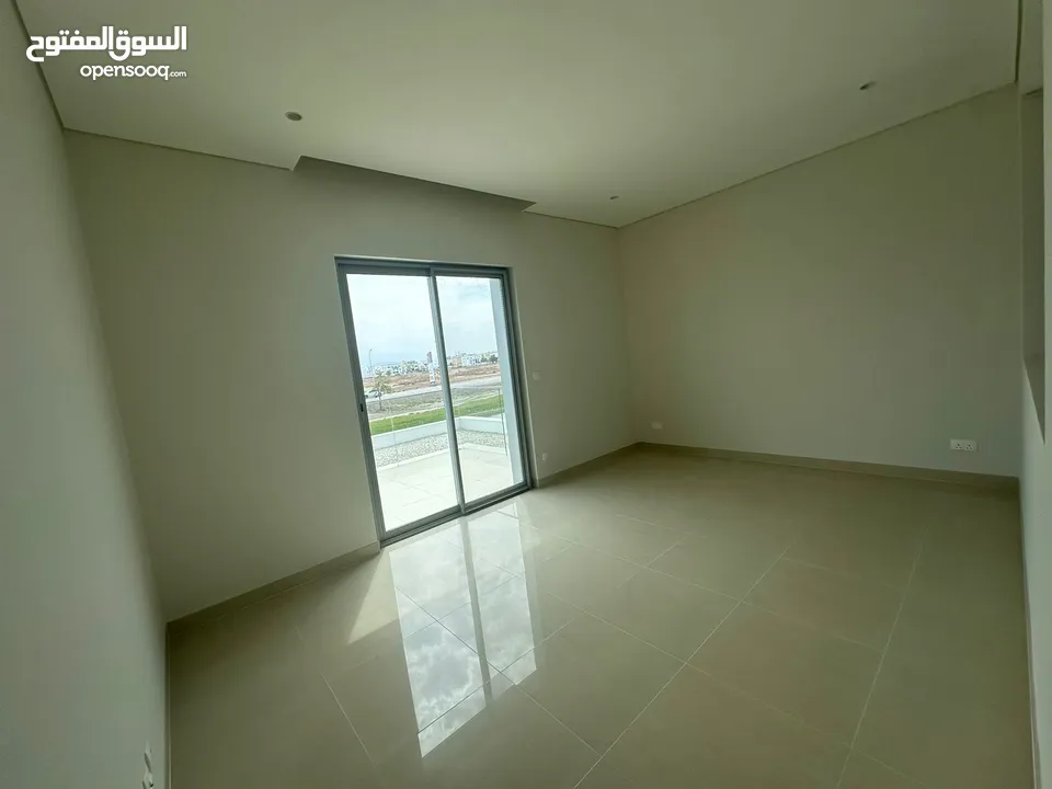 luxury brand new villa in ghadir  first line