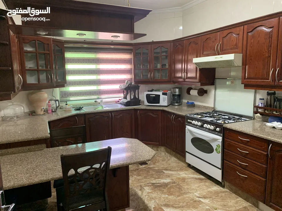 Fully furnished apartment with 2 master bedrooms