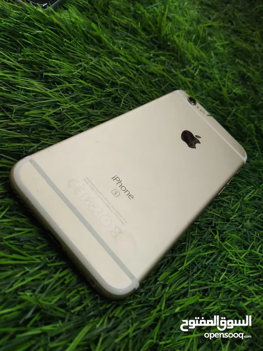 ايفون 6s  للبيع جهاز نضيف