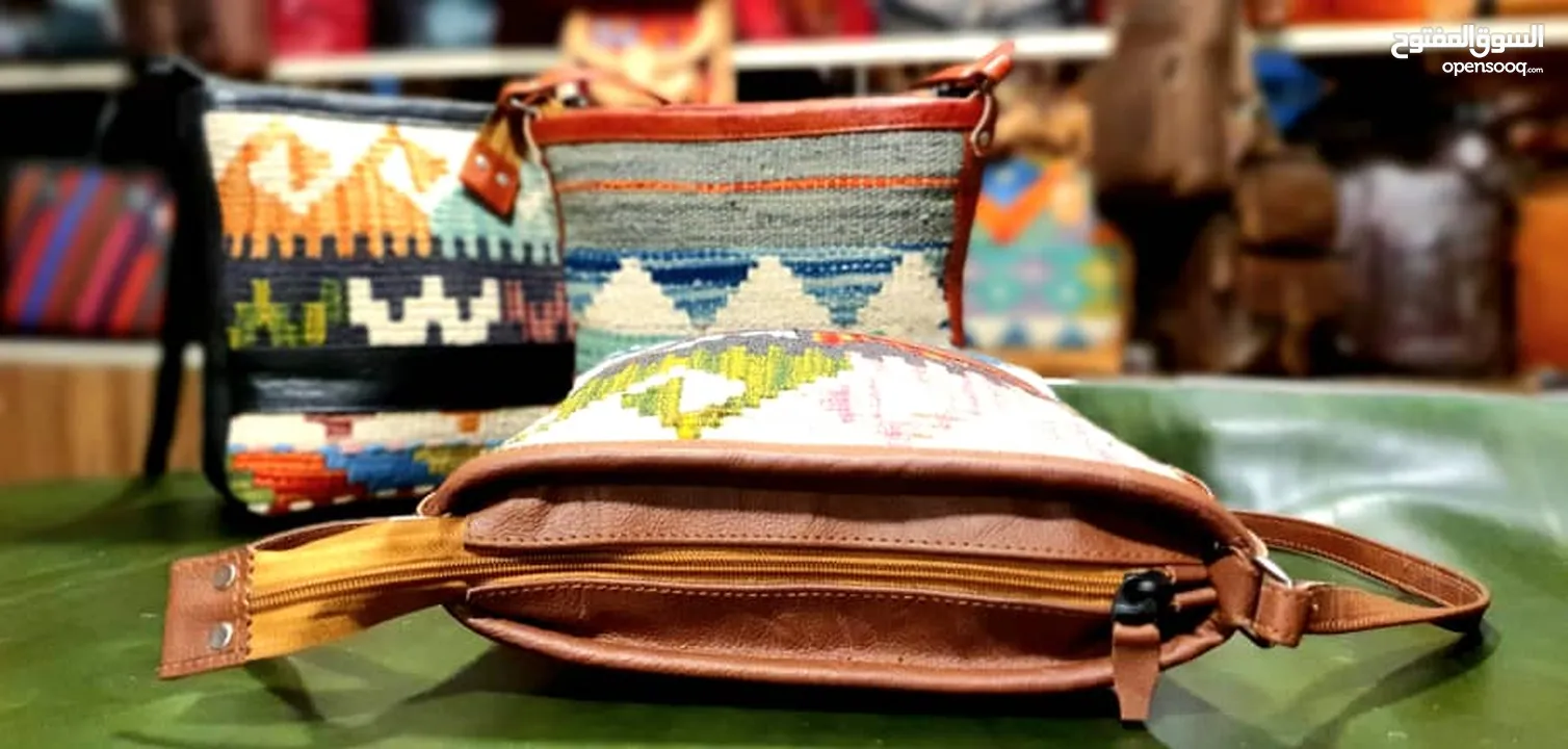 Handmade shoulder bags حقائب  مصنوعة يدويا