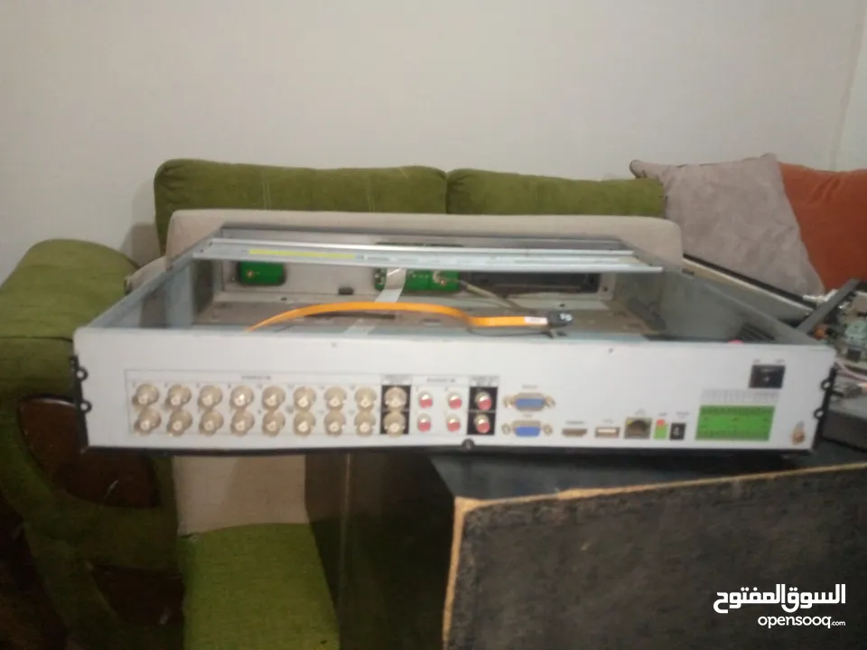 اجهزة DVR عدد 2 للاستفاده منهم قطع الكل  5 دنانير