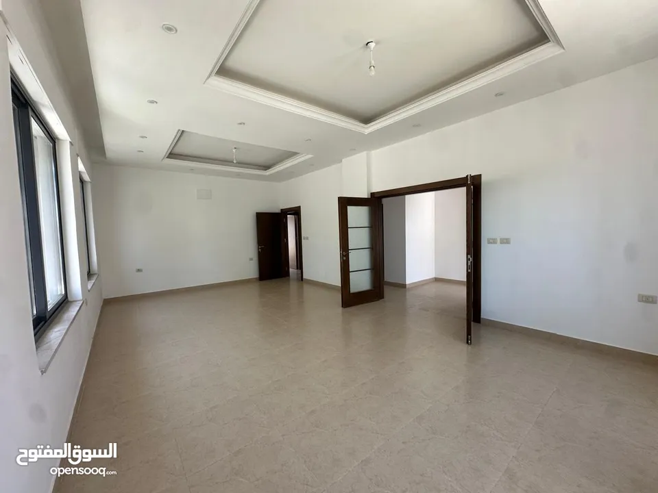 Villa for sale in Airport Road ( Property 42864 )-174782821