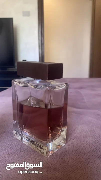 Dolce&gabbana عطر ناقص منه الربع فقط و بسعر ممتاز