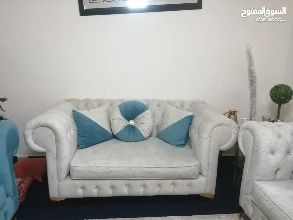 طقم كنب مستعمل بحالة الجديد