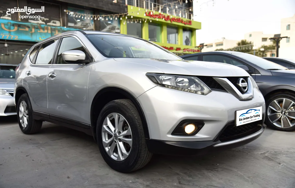 عرض العيد نيسان اكستريل بحالة الوكالة Nissan X-trail SV 2.5 2015