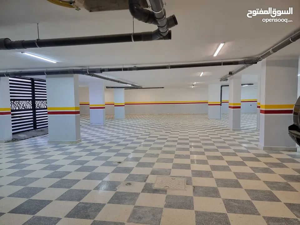 بالاقساط في حجارة النوابلسيه 220متر بتشطيب فندقي