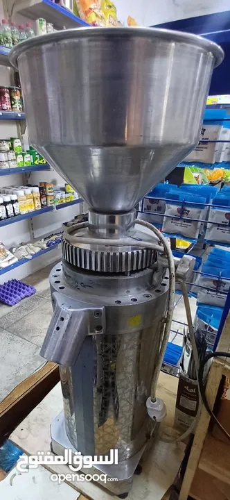 طاحونة قهوه بحاله ممتازه