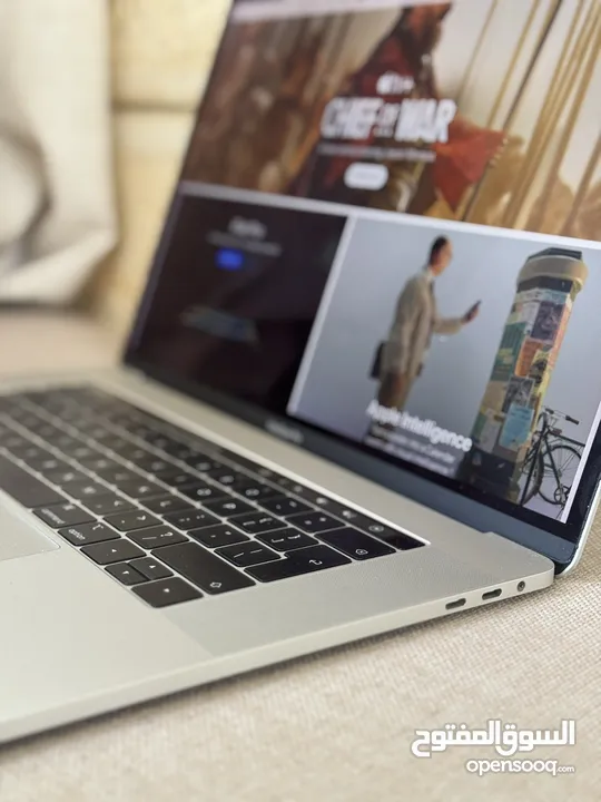 Apple Macbook pro i7