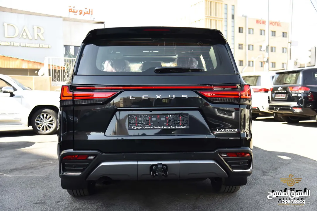 لكزس LX600 2024 وارد الوكيل عداد زيرو فاخرة لون اسود مميز