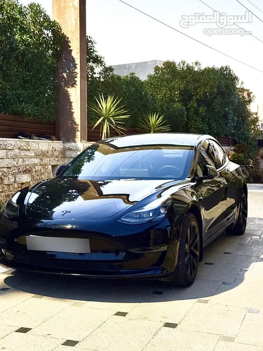 Tesla model 3 Black Edition