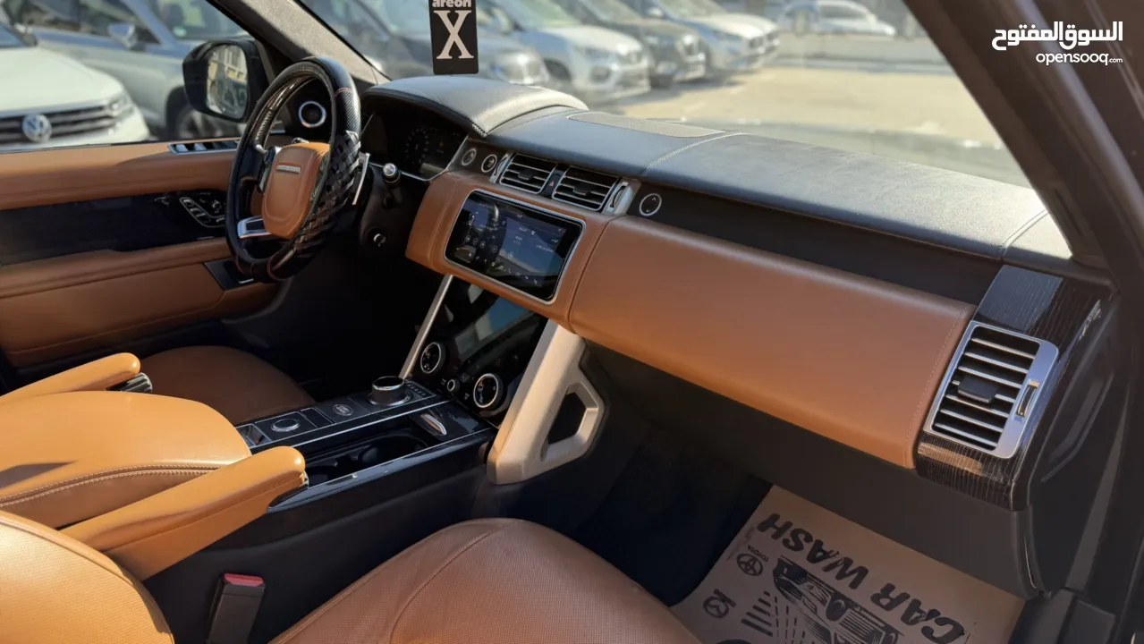 رينج روفر فوك  اوتوجرافي 2019  محرك 4400 ديزل كامل الاضافات  عداد 150000 كيلو