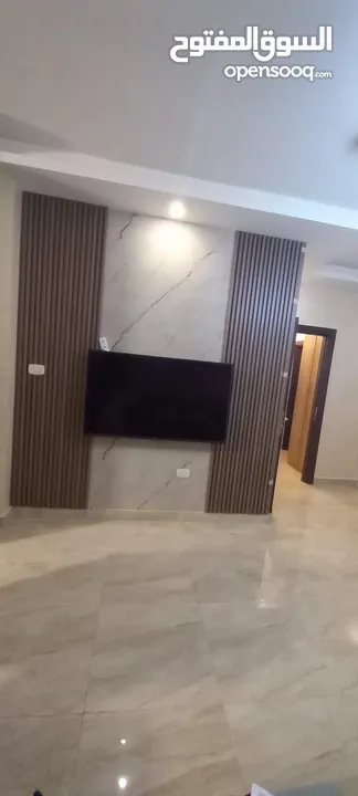برادي رول وزيبر أبواب اكورديون وبديل الخشب وبديل الرخام بديل الحجر وبناهات وجميع انواع الديكورات