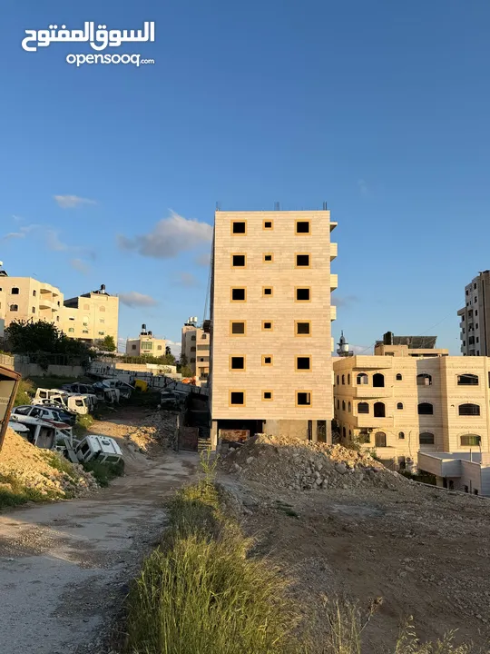 شقة للبيع بسعر يناسب الأوضاع الحالية – فرش الهوى، الخليل