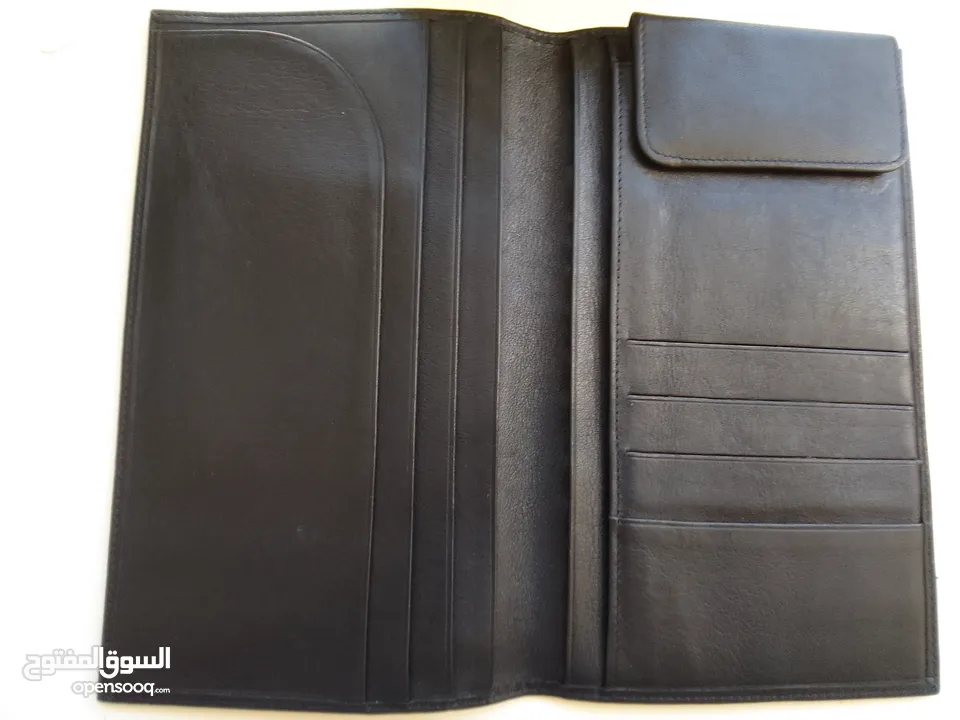 محافظ جلد طبيعى  - شنط مختلفة الاحجام
