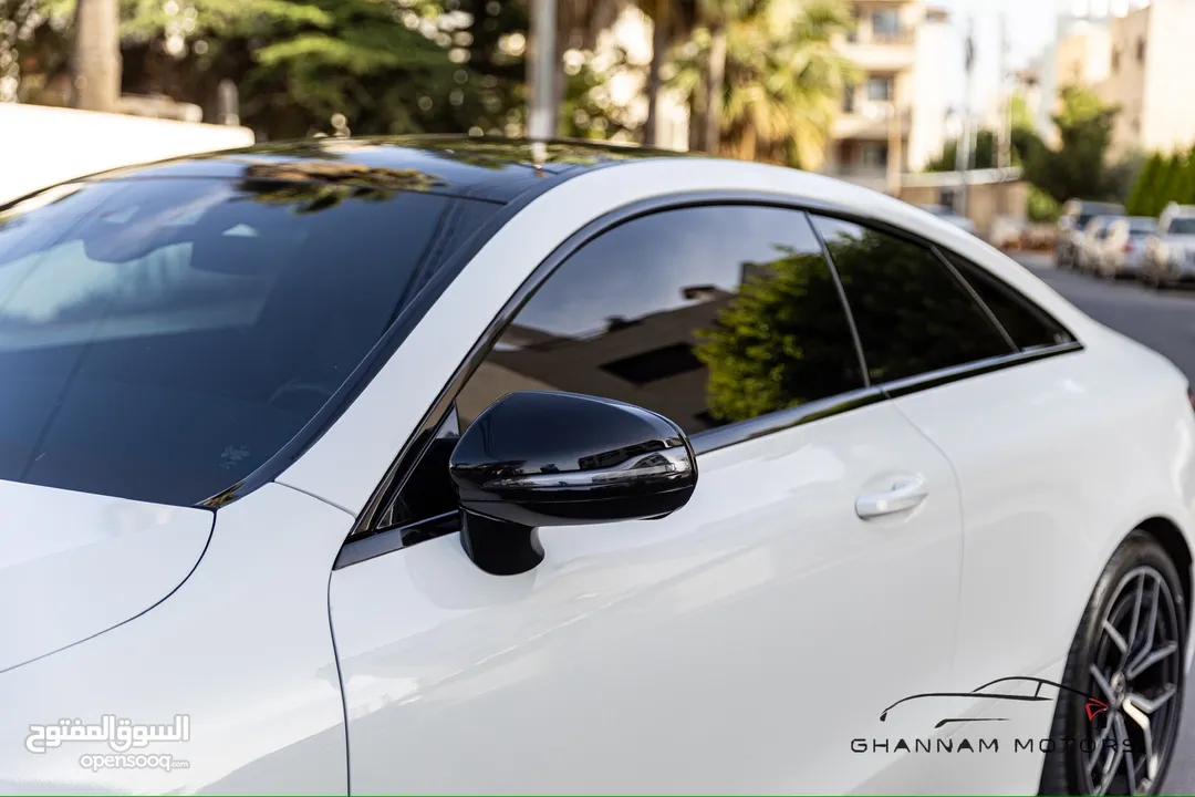 Mercedes benz E200 coupe 2021