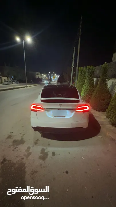 Tesla model x long range plus 2021 550km