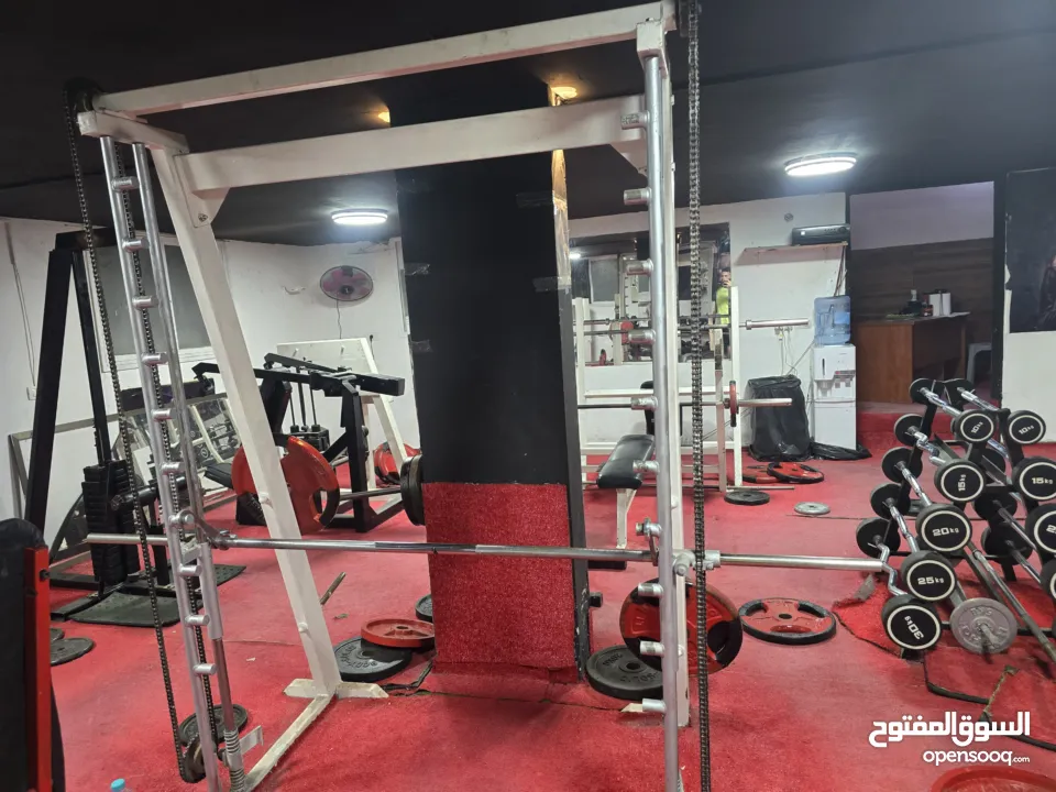 نادي جيم كامل للبيع