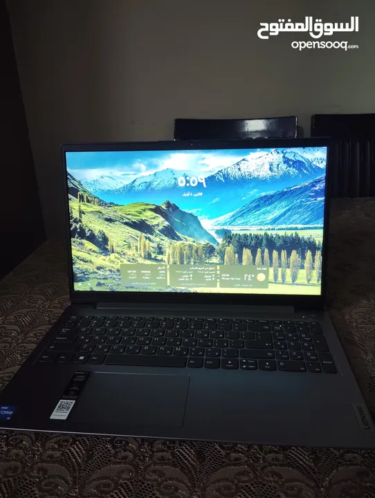 لابتوب Lenovo , RAM 8GB  تخزين 800GB , شاشة [14] بوصة  بحالة ممتازة