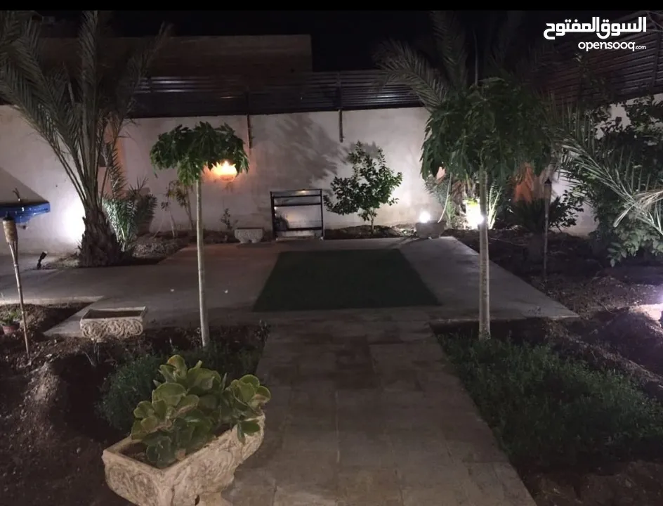 مزرعة للبيع الغور