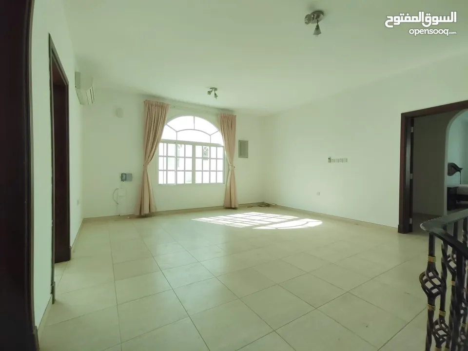 For Rent 4Bhk + 1 Villa In Al Azaiba