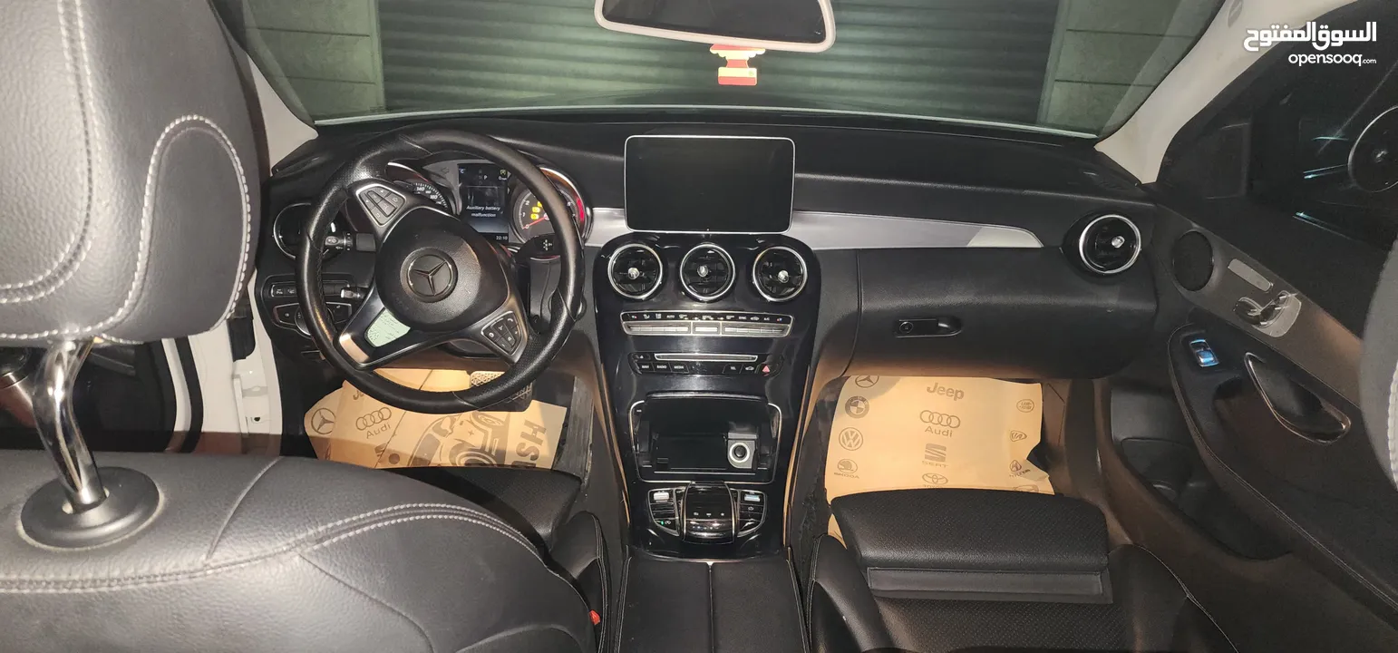 MERCEDEC BENZ C200 YEAR 2017 سيارة مميزة جدا جدا 6 انظمة قيادة السعر على الكاش فقط والسعر نهائي ..