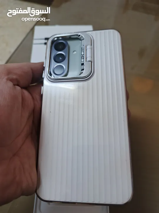 سامسونج جالكسي A56 5G  وكاله مع كرتونته وشاحنه ومكفول
