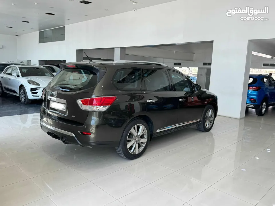 Nissan Pathfinder SV 2016 (Green)