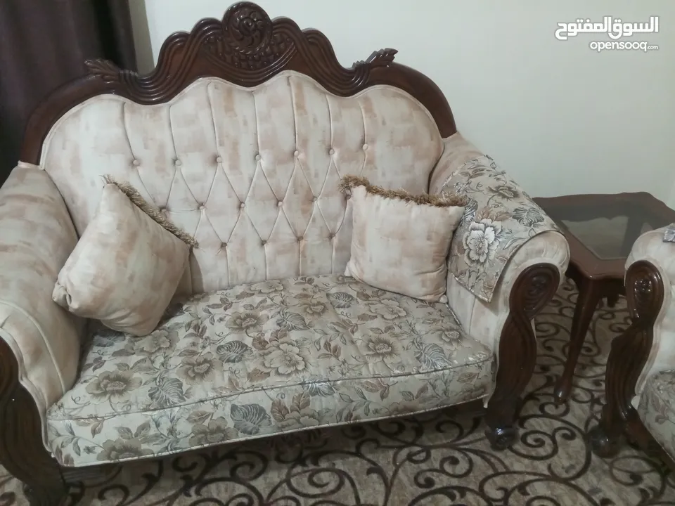 طقم كنب استعمال بسيط جدا