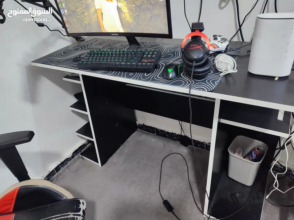 للبيع شبه وكاله PC