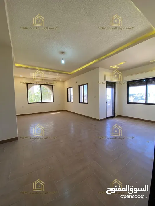 شقة جديدة - لم تسكن - ضاحية الرشيد - 4نوم 2ماستر - 350م - بلكونات بإطلالة مميزة