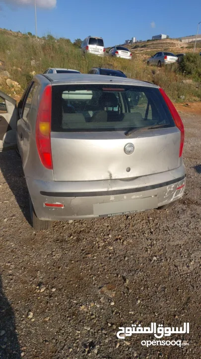 فيات بونتو 2005