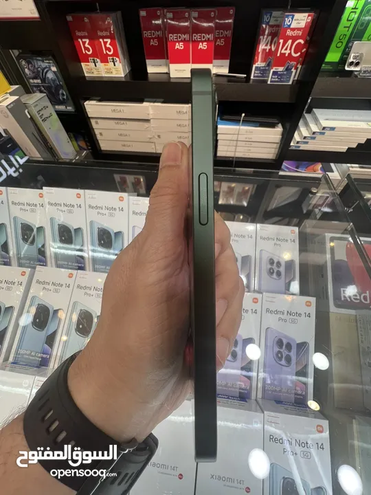مستعمل وكالة iPhone 13-128GB التفاصيل داخل الاعلان