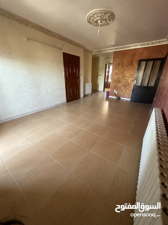 شقة للبيع في ام أذينة من المالك مباشرة Apartment for sale in Um Uthaina