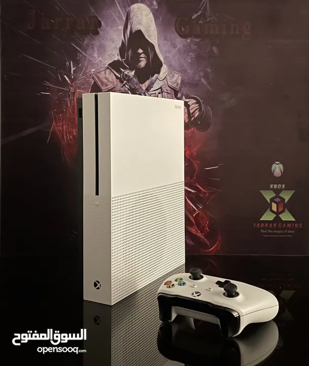 Xbox one s 1000 giga بحالة الوكالة مع اشتراك قيم باس التميت شهرين