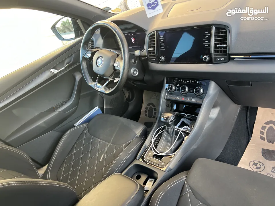 skoda karoq sport line blac adshn
