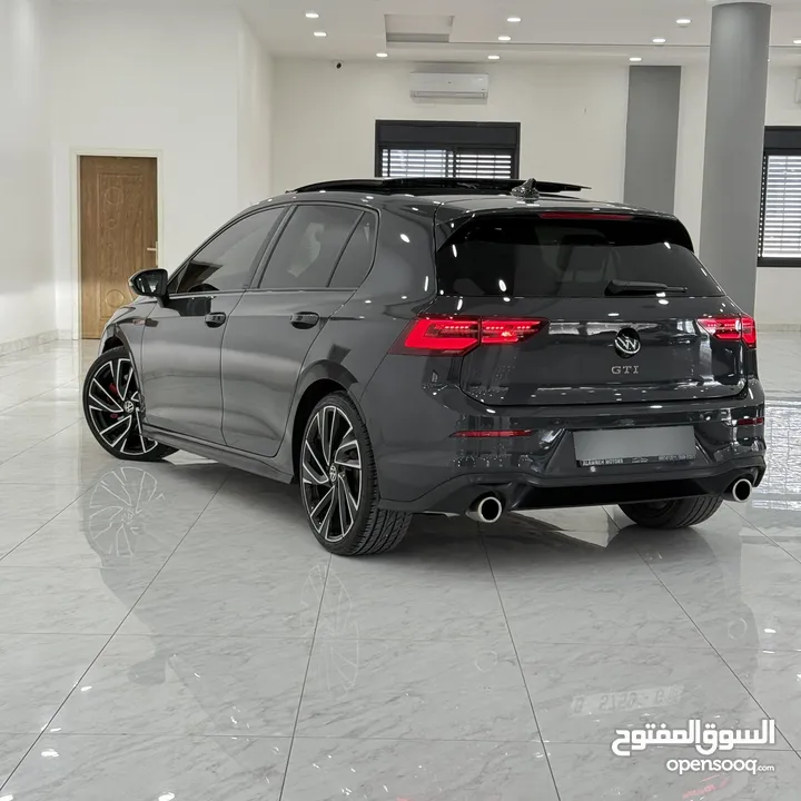 VW GOLF GTI MK8 النسخة المميزة بالسعر المميز