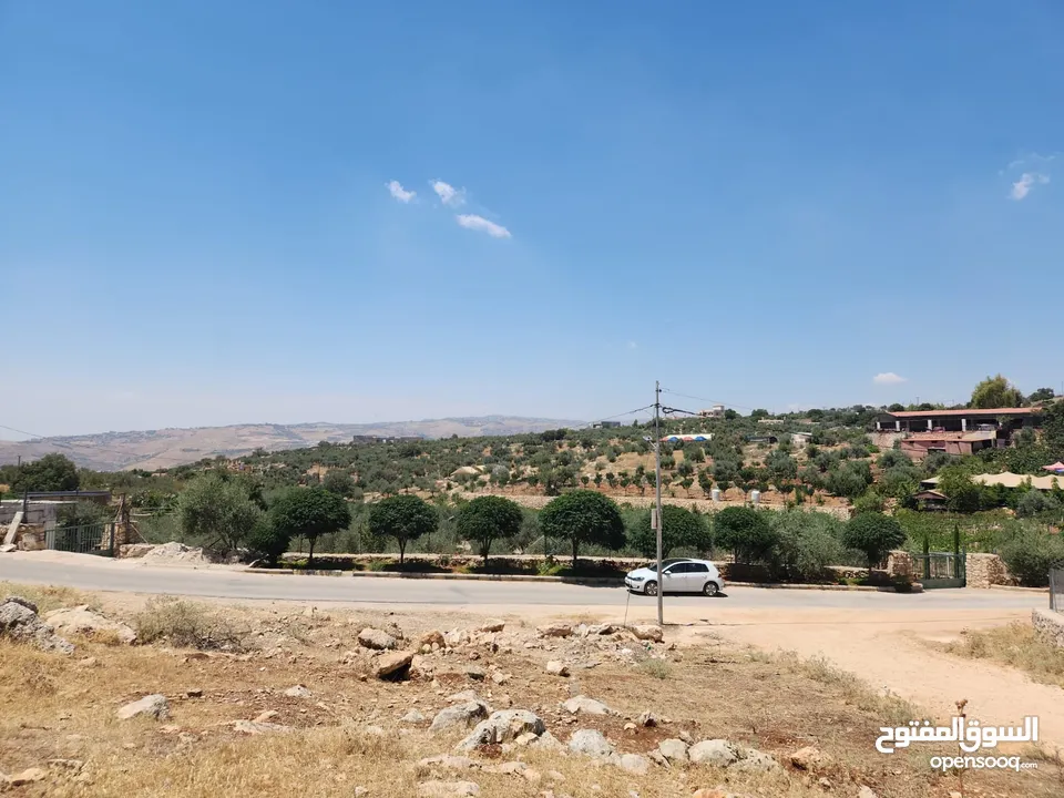 ارض مميزه للبيع في بدر الجديده  على شارعين بالقرب من الكاشف 1090م ذات اطلاله جميله