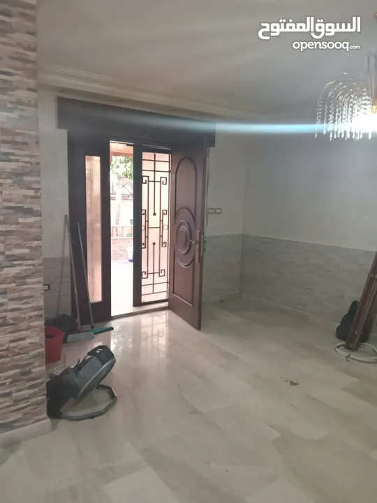 الرابية شقة طابق ارضي للبيع