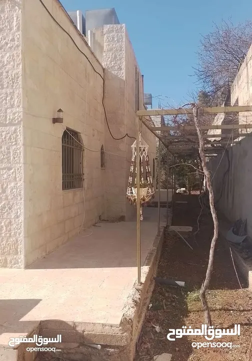 فيلا للبيع ظهر صويلح بالقرب من قصور الملكية دابوق