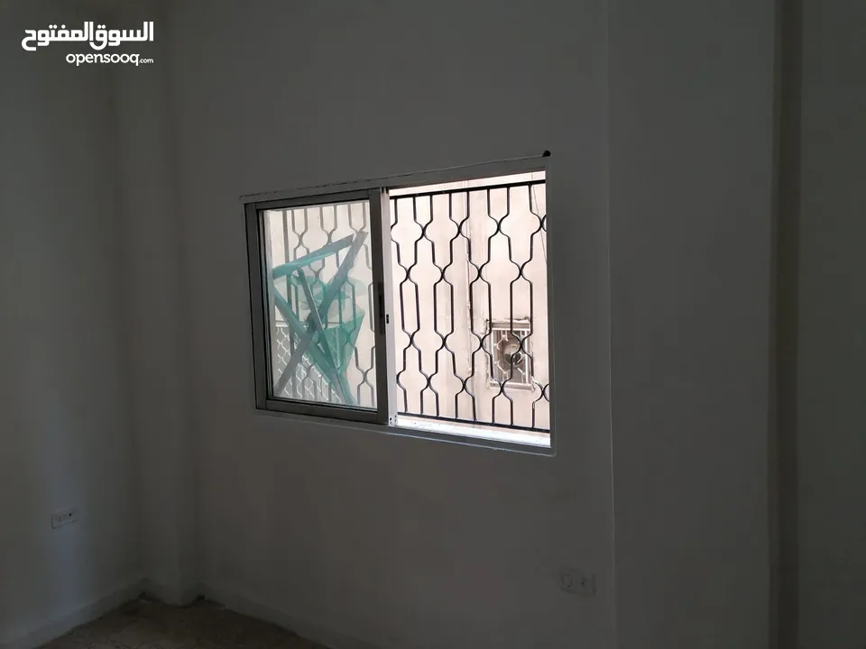 عمارة ( فرصة استثمار مناسبة) بسعر مغري مقابل جامعة البلقاء التطبيقية / خلف شركة البيبسي - كازية طيبة